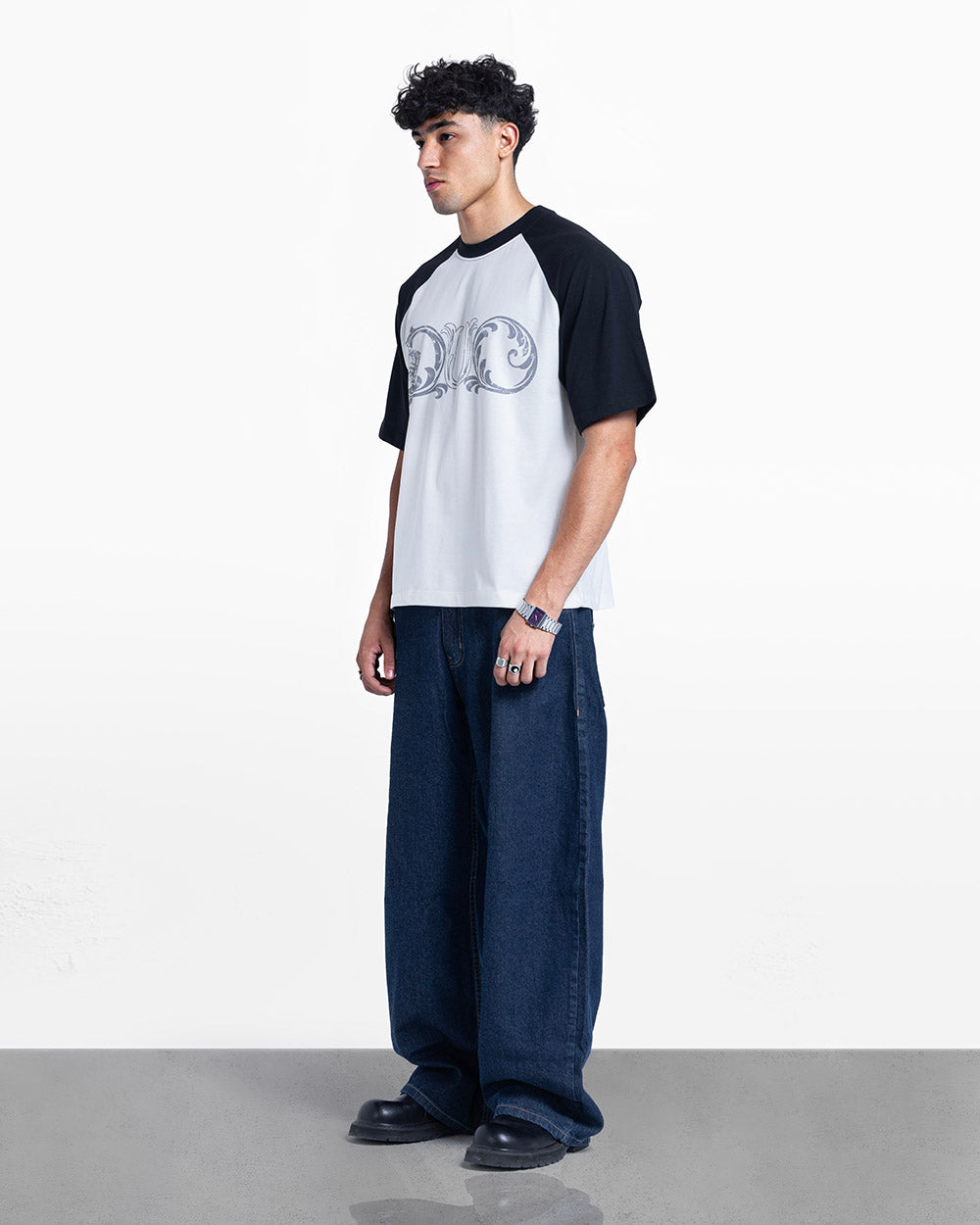 Duo Riglan tee white & navy