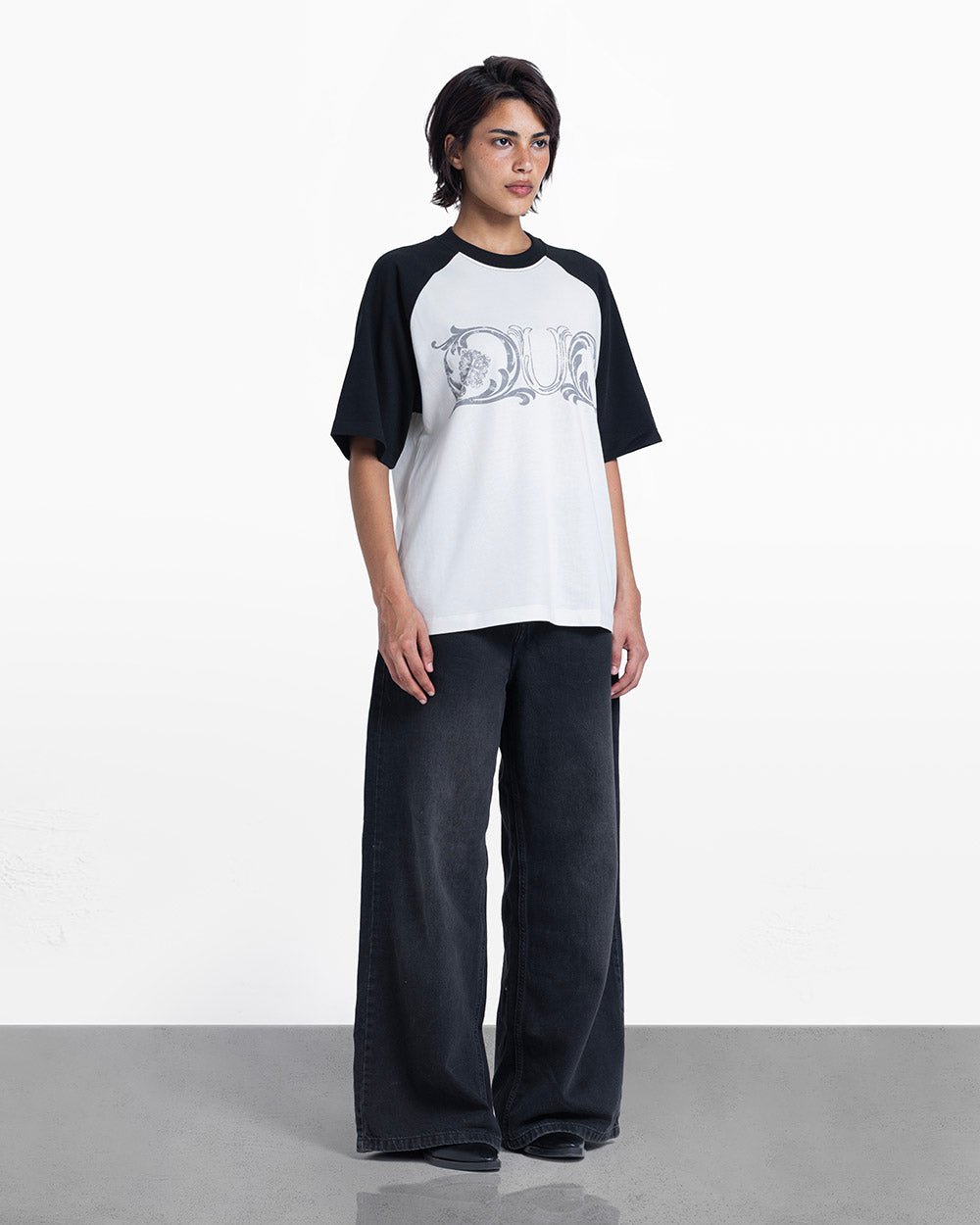 Duo Riglan tee white & navy