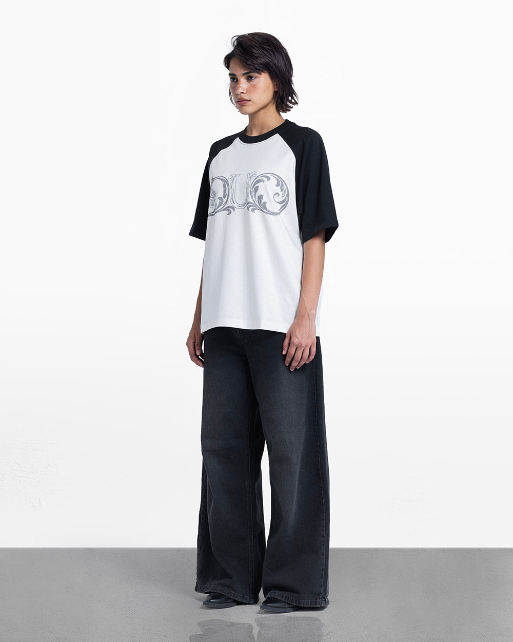 Duo Riglan tee white & navy