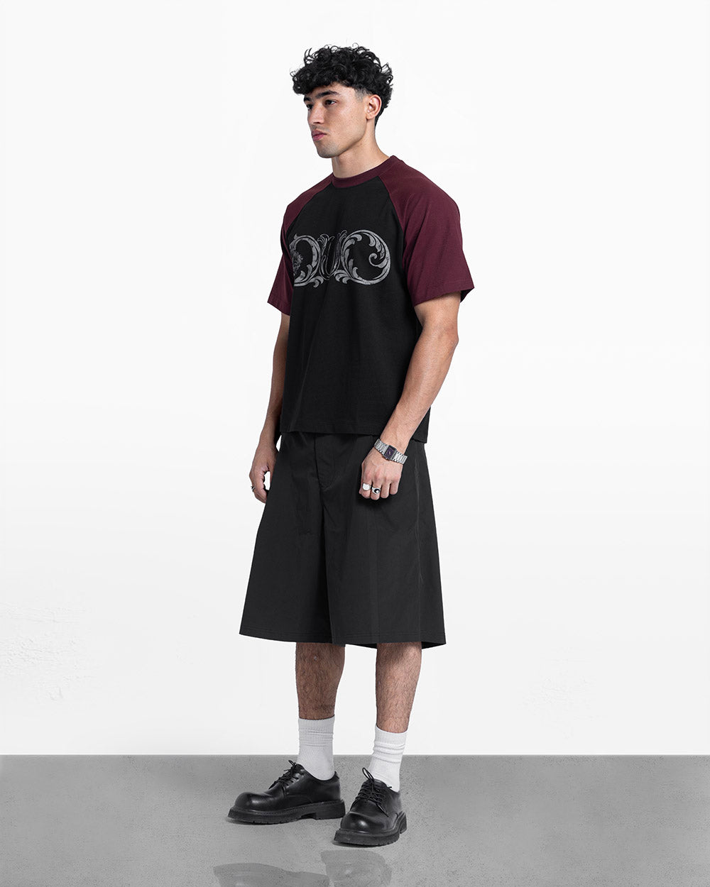 Duo Riglan tee black & burgundy