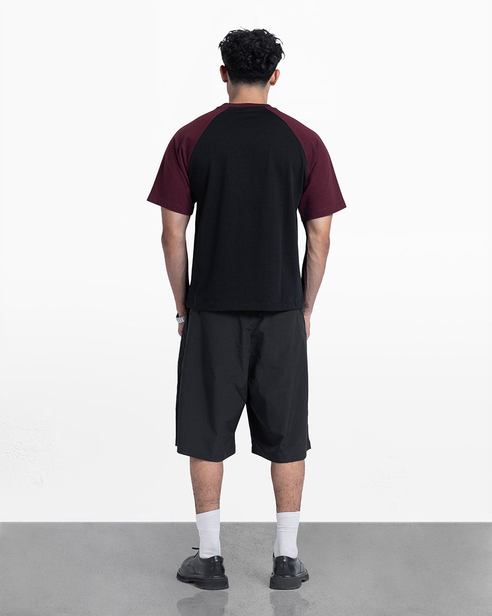 Duo Riglan tee black & burgundy