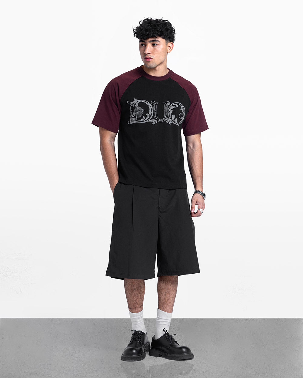 Duo Riglan tee black & burgundy